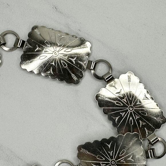 Vintage Southwestern Concho Silver Chain Belt XS/Small (XS/S) Western Boho ✨ - Picture 9 of 11